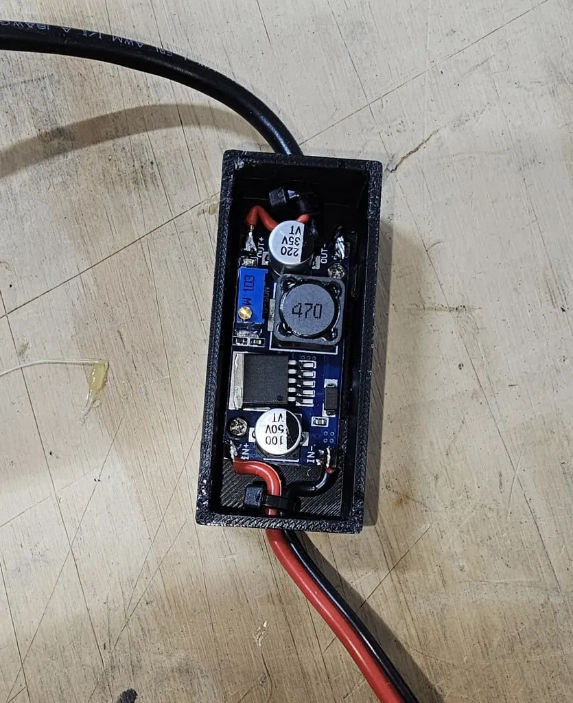 Case for LM2596 DC-DC converter by SPEKERDUDE - MakerWorld