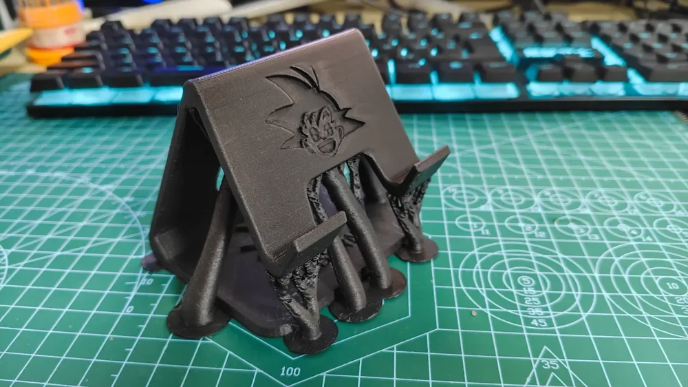 Phone/tablet stand (Dragon Ball Goku hand-drawn logo) - Free 3D Print ...