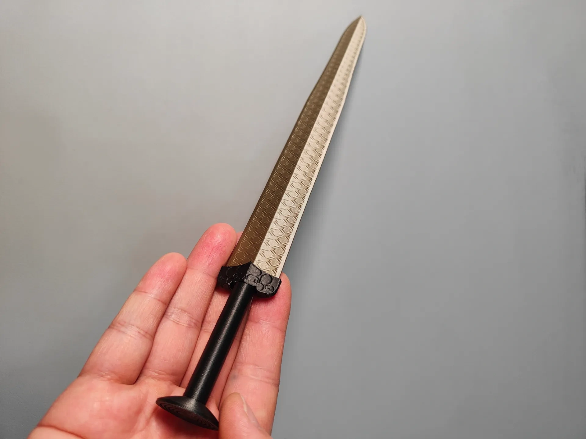 銀貨 越王勾践剣 アンティーク仕上げ 2オンス 2oz 特殊形状 2500年の月日を経ても輝き続ける、異世界からやってきたような奇跡の