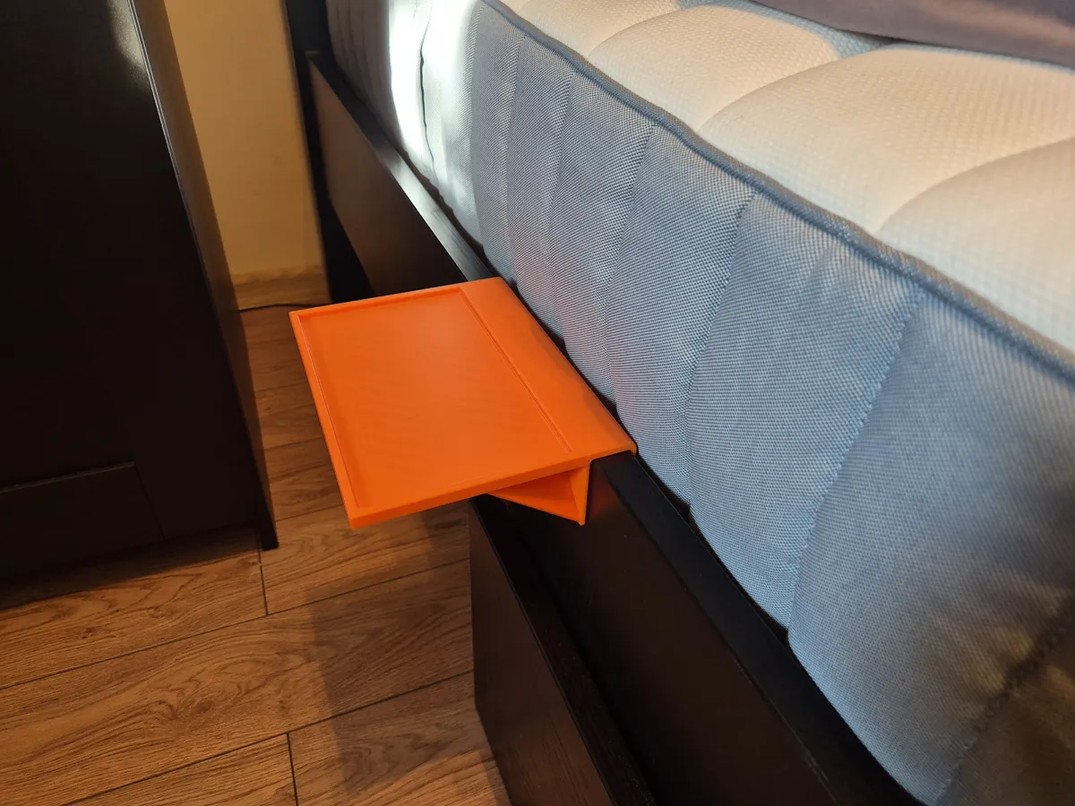 Table de chevet pour téléphone