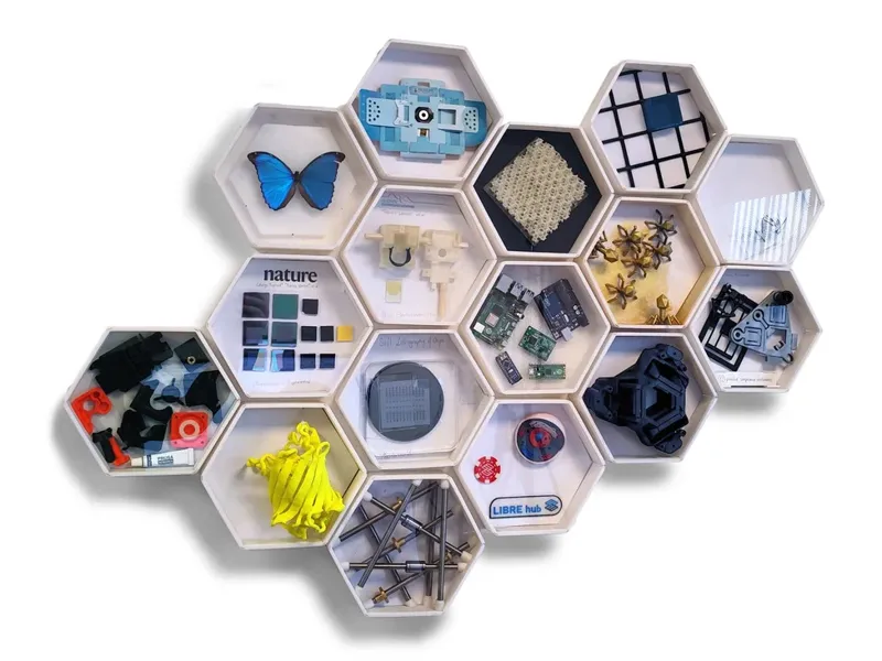 Hexaxonal Displayer