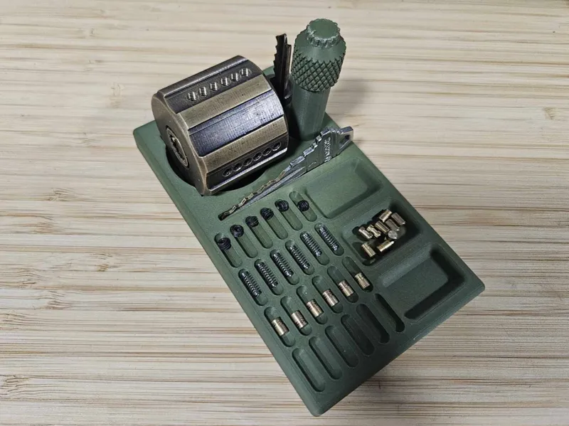 mini pinning mat for Sparrow Revolver