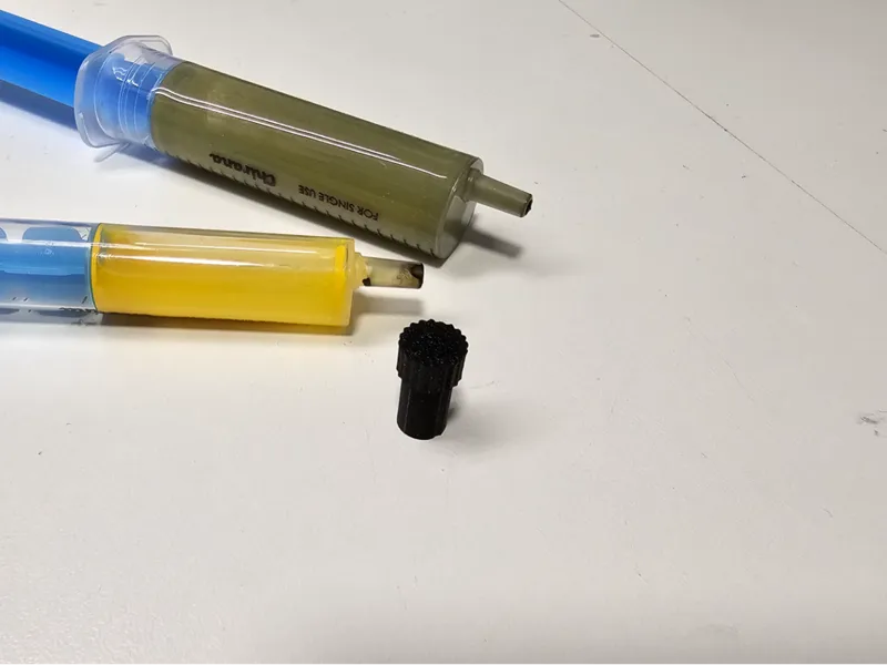 Syringe cap