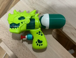 Watter pistol ACTION