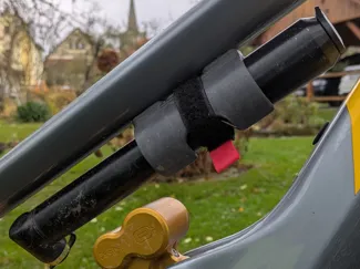 OneUp EDC pump holder