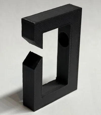 Cable Management 4mm screws
