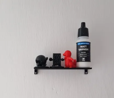 Little shelf for miniatures