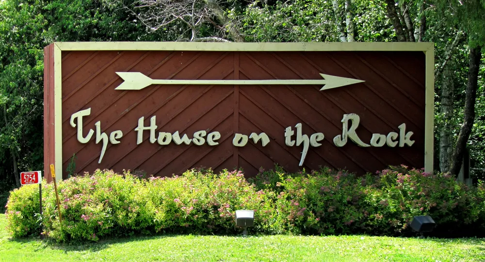 On The Rocks Sign House on the Rock Entrance Sign - Free 3D Print Model - MakerWorld