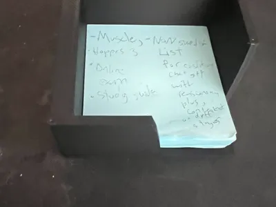 Post it holder
