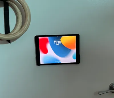 Medium size cmd strip Ipad wall mount