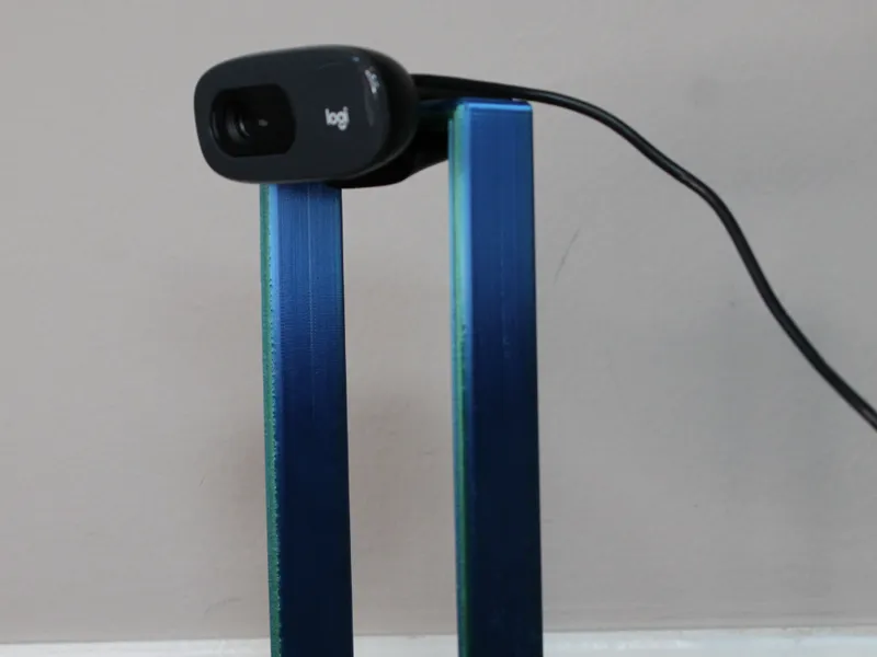 Simple Webcam Holder