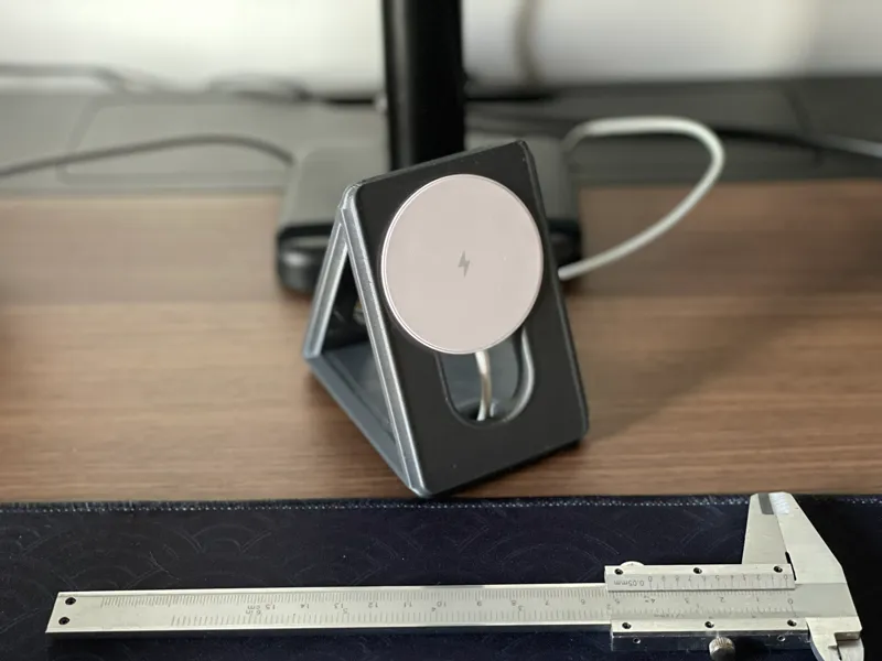 Magsafe Iphone stand - 58mm charger