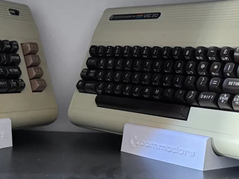 Stand esposizione Commodore 64 - Vic 20 con logo