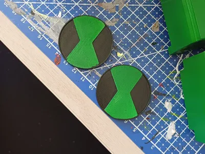 Ben 10 logo and brooch, Spilla