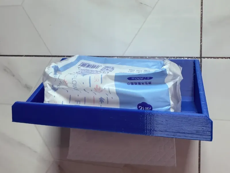 倒挂的纸巾托架