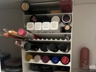 Make up organizer