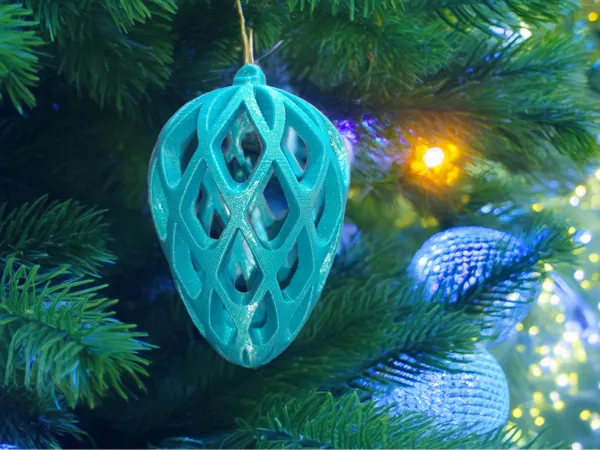 Décoration de sapin, pomme de pin
