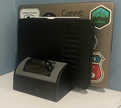Laptop and iPad stand