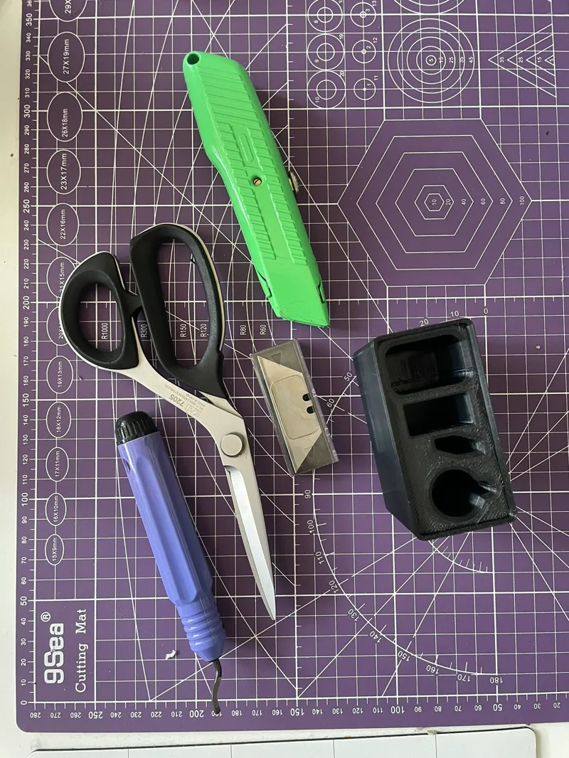 Gridfinity Cutter, Blades, Scissors, Deburr Holder
