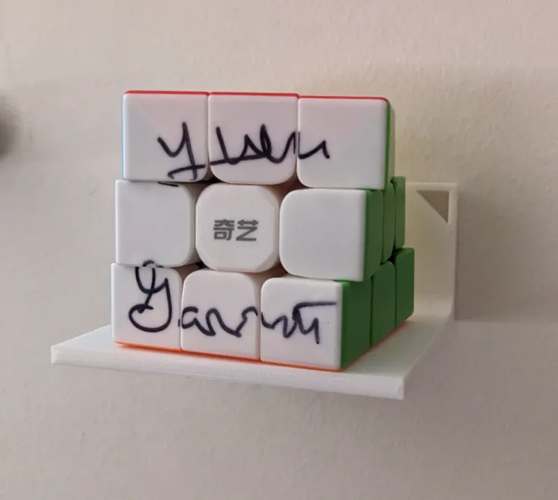 Rubik's cube wall mount