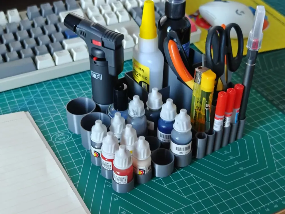 Desktop Model Tool Organizer by user_964380176 - MakerWorld