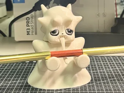 Adorable Pen Holder