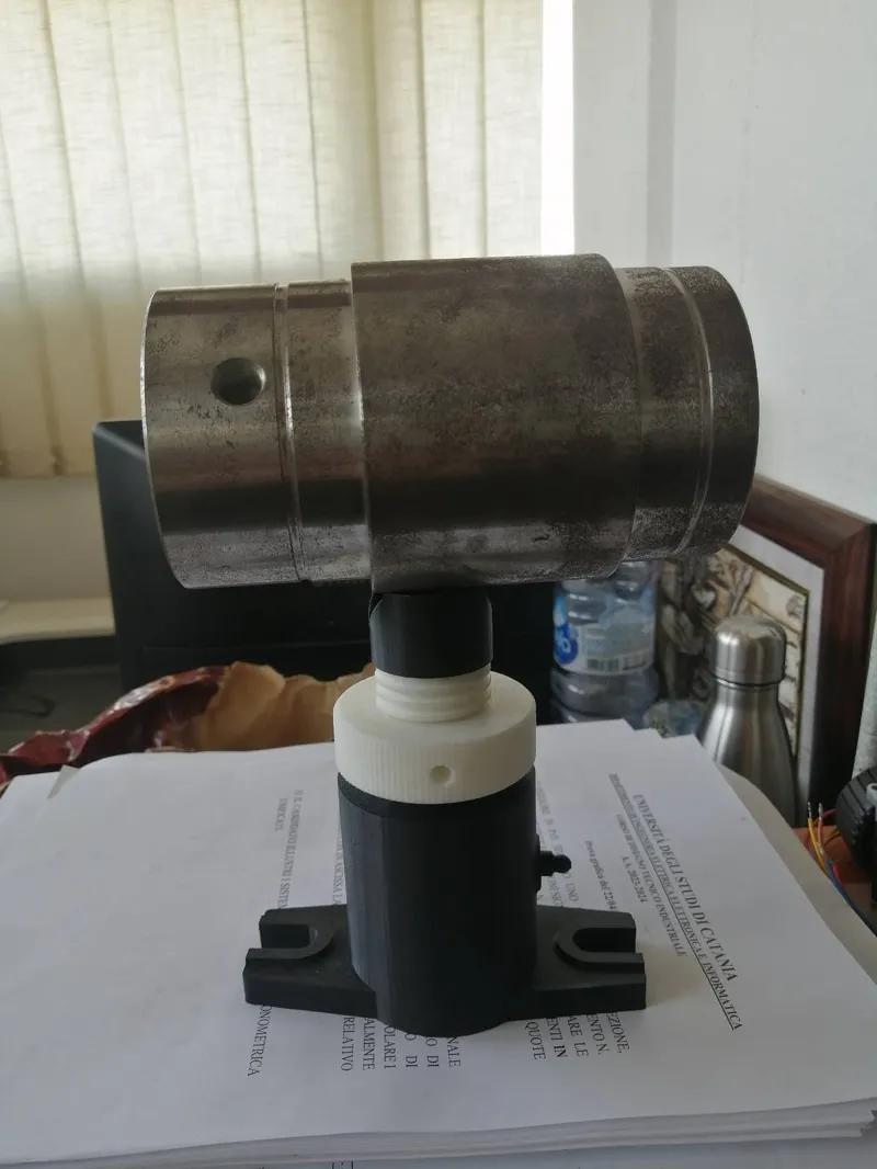 Adjustable holder