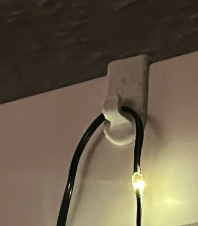 Window Clip for Fairy Lights