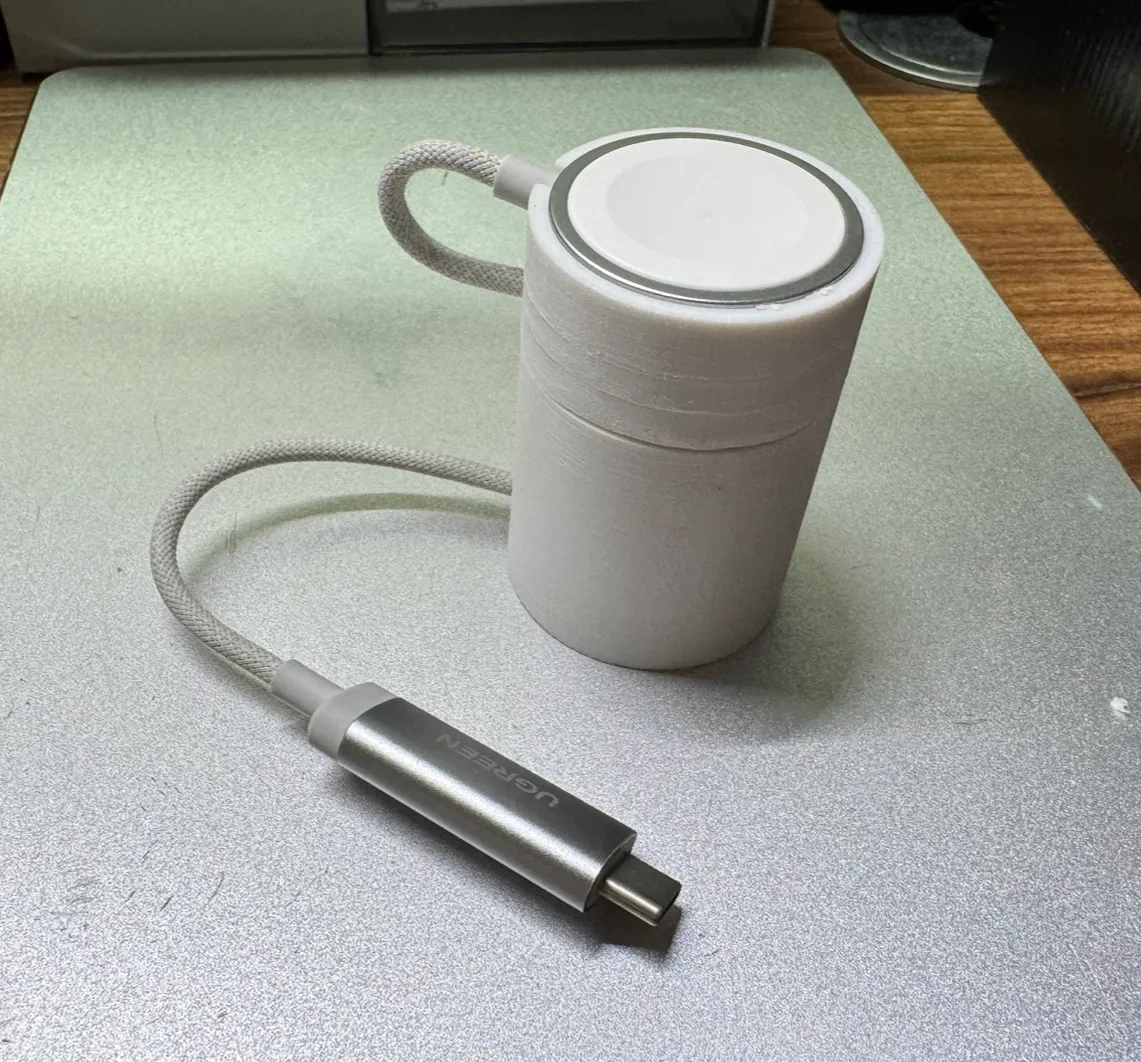 Apple Watch 充电器收纳底座