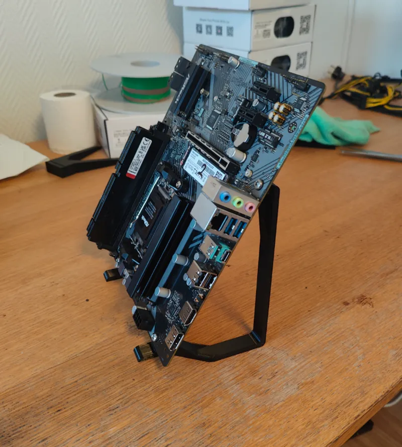 CPU mining motherboard stand 