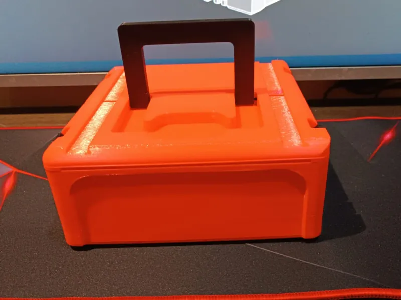 Stackable box V2