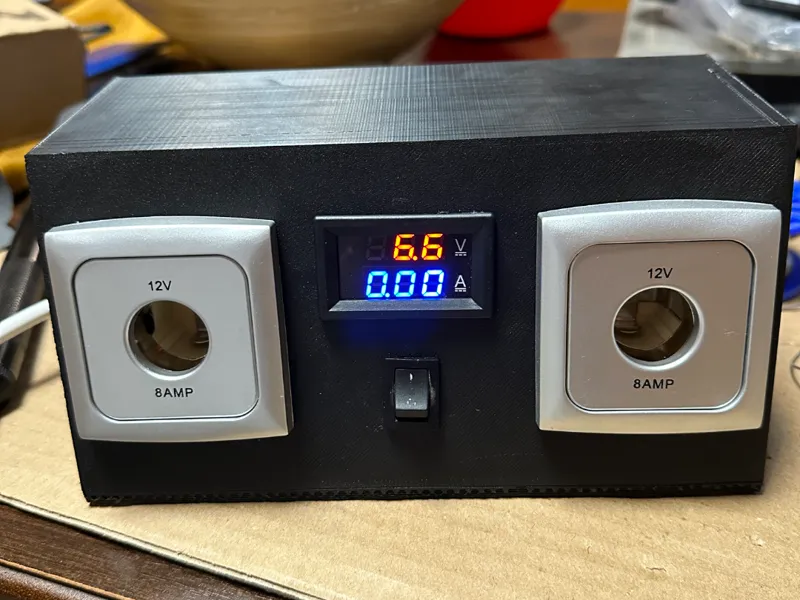 Battery to USB/Cigarett lighter box