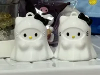 Hello Kitty fantôme (version optimisée) — photo 1