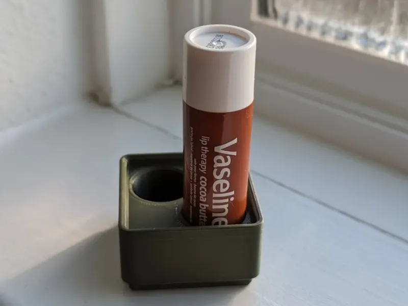 Gridfinity Wide Vaseline Tube Holder (1x1)