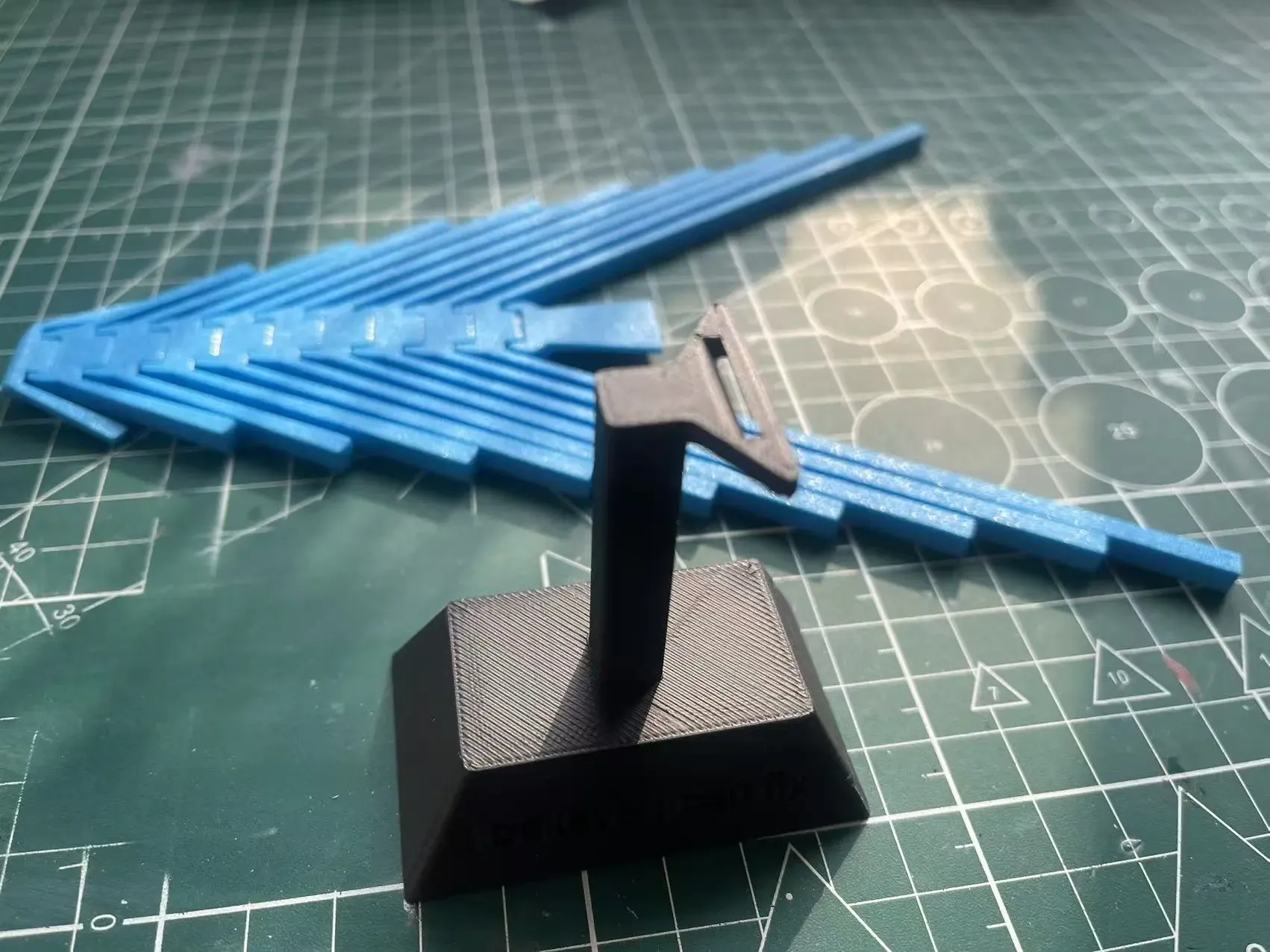 Flexible Balance Toy Base - Free 3D Print Model - MakerWorld
