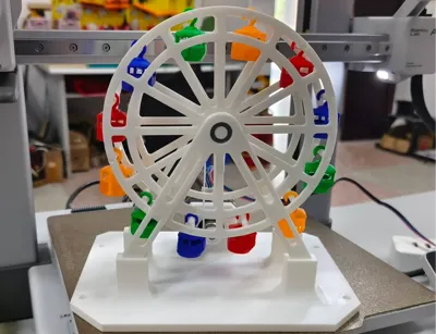 Rotating Ferris Wheel