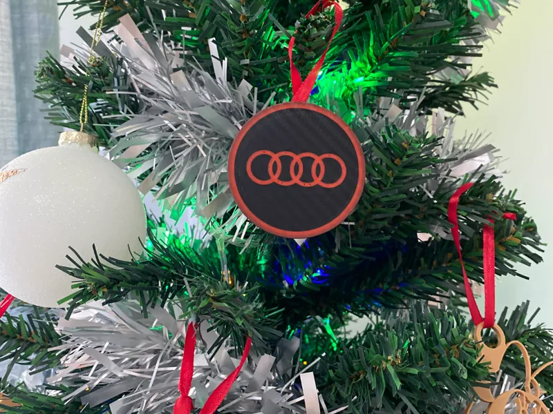 bola navidad audi