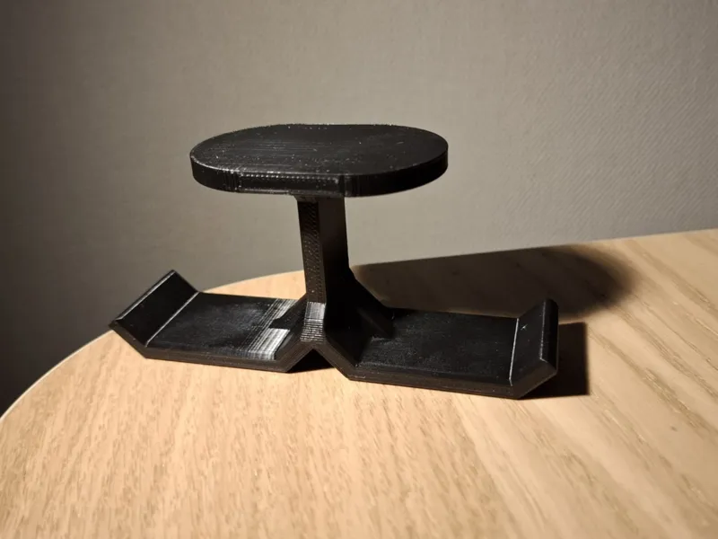 Double sided headset holder