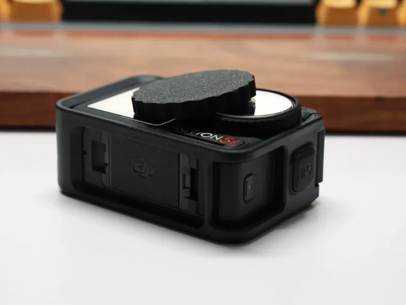 DJI Action 5 Pro 镜头盖（需要橡胶保护圈）