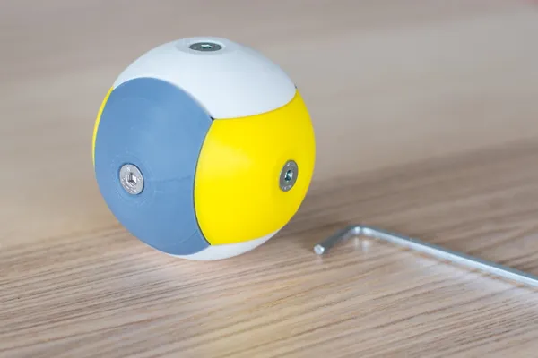 https://makerworld.bblmw.com/makerworld/model/DSM00000000863043/design/2024-12-09_c46sdfjtnrkn.jpg