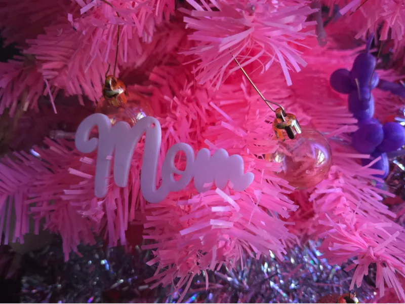Scripted Mom Ornament