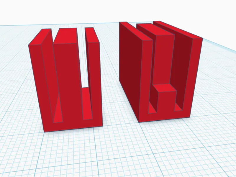 Alignment clips for Connect 4 Travel