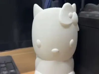 hello Kitty 笔筒