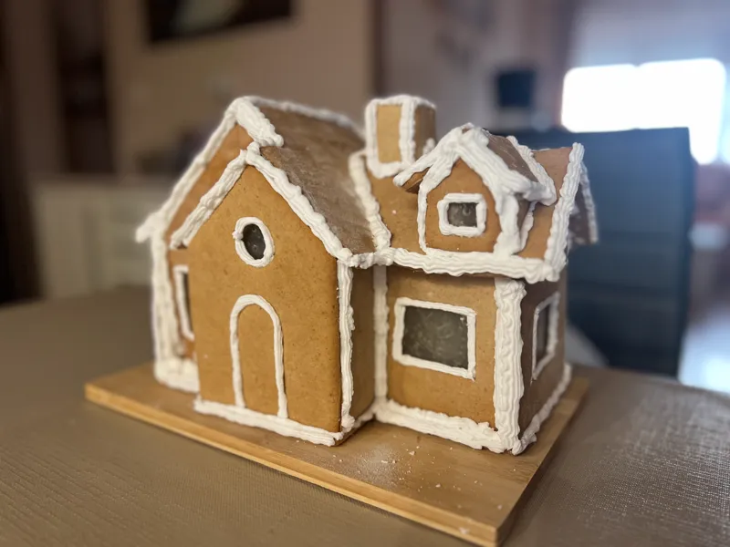 Gingerbread house gauges/cutter