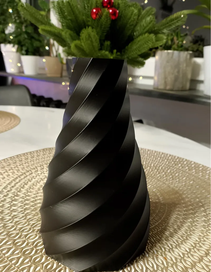 Vase by Czapa
