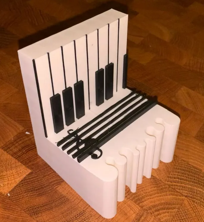 Piano Phone Stand