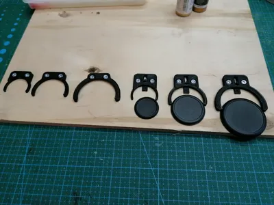 Clamp for Malifaux base