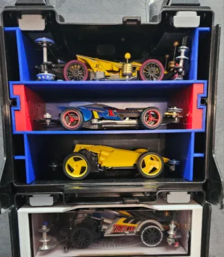 Tamiya Portable box cars garage