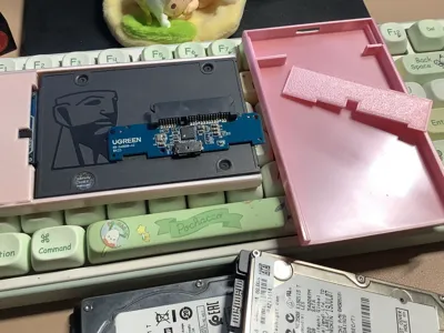 UGREEN small board hard drive case