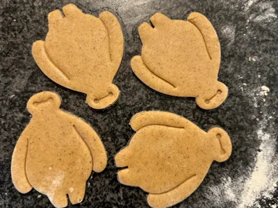 A gingerbread cookie cutter of Baymax.